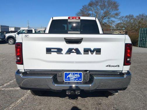 2026 RAM 2500 Tradesman Crew Cab 4x4 6'4' Box