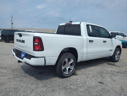 Bright White Clearcoat 2026 RAM 1500 Express