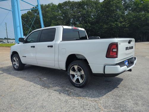 Bright White Clearcoat 2026 RAM 1500 Express