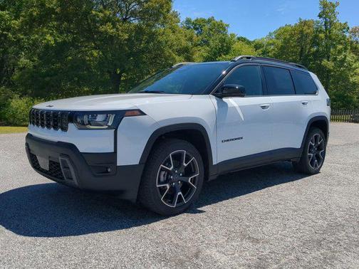 Bright White Clearcoat 2026 Jeep Cherokee Overland
