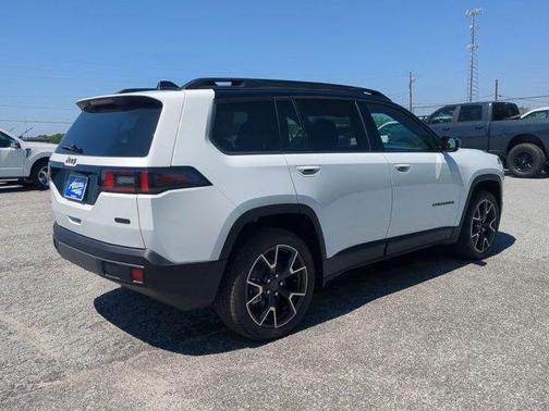 Bright White Clearcoat 2026 Jeep Cherokee Overland