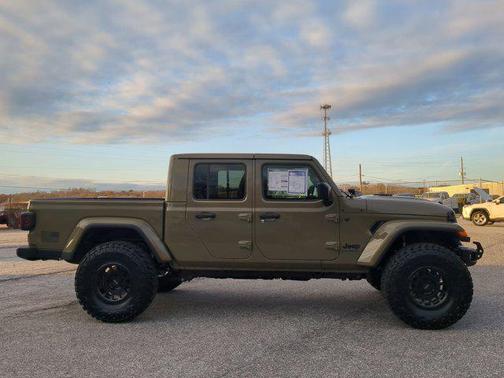 2025 Jeep Gladiator Sport S
