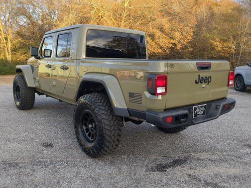 2025 Jeep Gladiator Sport S