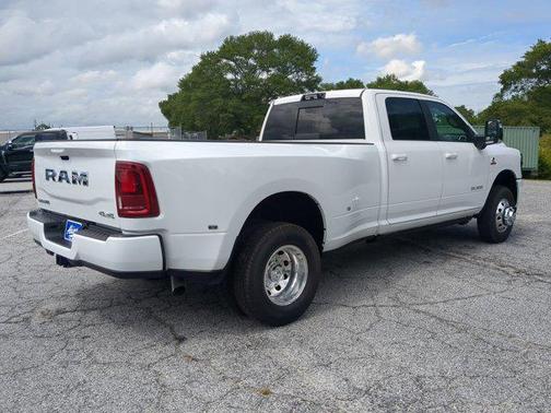 2025 RAM 3500 Laramie Crew Cab 4x4 8' Box