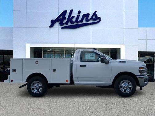 2026 RAM 2500 Tradesman Regular Cab 4x2 8' Box
