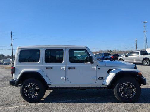 2025 Jeep Wrangler 4-Door Sahara 4x4