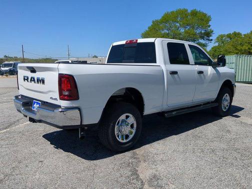 2025 RAM 2500 Tradesman Crew Cab 4x4 6'4' Box