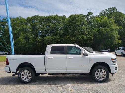 Bright White Clearcoat 2026 RAM 2500 Laramie Crew Cab 4x4 6'4' Box