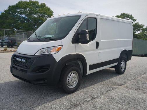 Bright White Clearcoat 2026 RAM ProMaster 1500 Low Roof