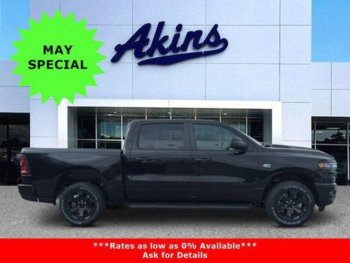 Diamond Black Crystal Pearlcoat 2026 RAM 1500 Express