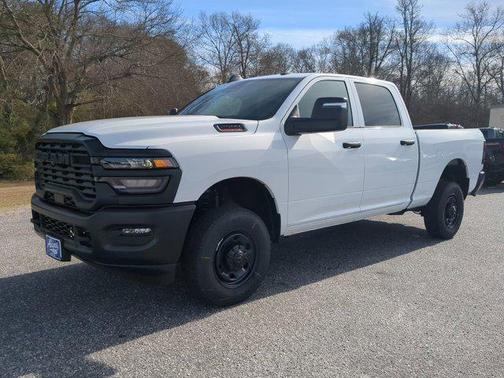 2026 RAM 2500 Tradesman Crew Cab 4x4 6'4' Box