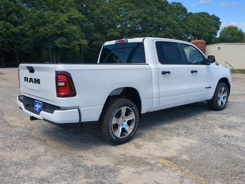 Bright White Clearcoat 2026 RAM 1500 Express
