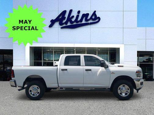 Bright White Clearcoat 2026 RAM 2500 Tradesman Crew Cab 4x4 6'4' Box