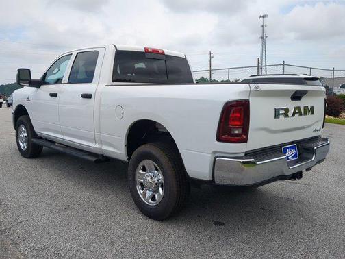 2025 RAM 2500 Tradesman Crew Cab 4x4 6'4' Box