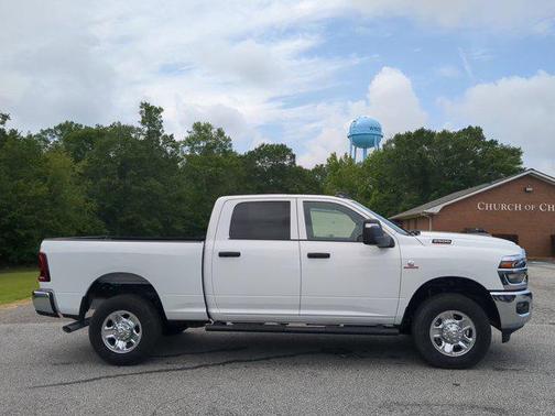 2025 RAM 2500 Tradesman Crew Cab 4x4 6'4' Box