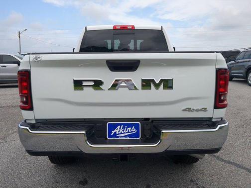 2025 RAM 2500 Tradesman Crew Cab 4x4 6'4' Box