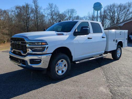 2026 RAM 2500 Tradesman Crew Cab 4x4 8' Box