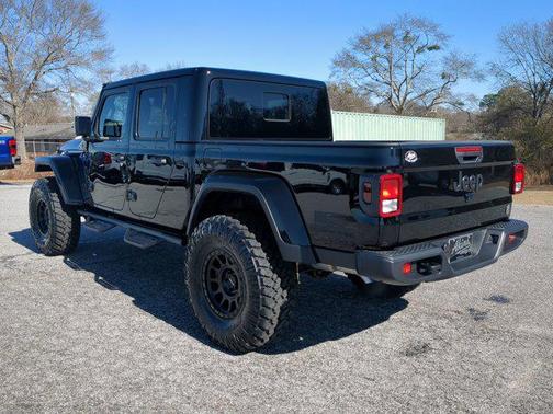 2025 Jeep Gladiator High Tide