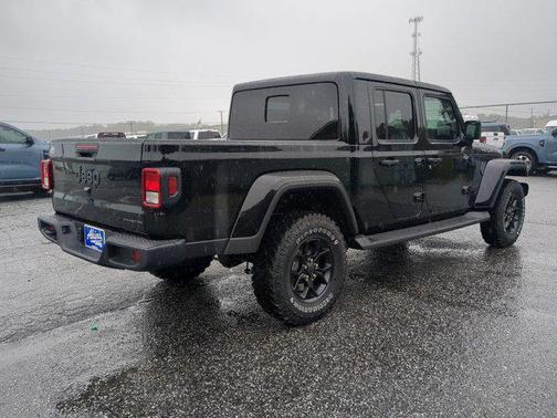 2025 Jeep Gladiator High Tide