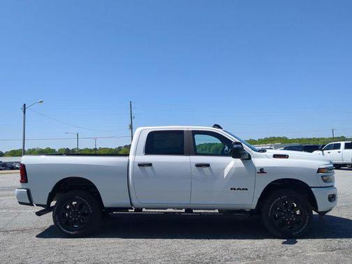 2025 RAM 2500 Big Horn Crew Cab 4x4 6'4' Box