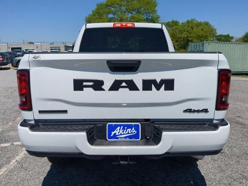 2025 RAM 2500 Big Horn Crew Cab 4x4 6'4' Box