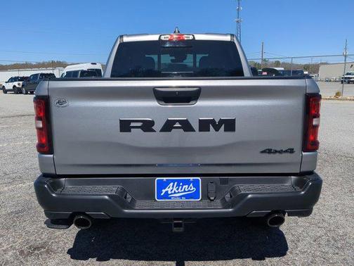2025 RAM 1500 Warlock Crew Cab 4x4 5'7' Box