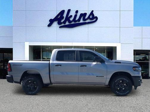 2025 RAM 1500 Warlock Crew Cab 4x4 5'7' Box