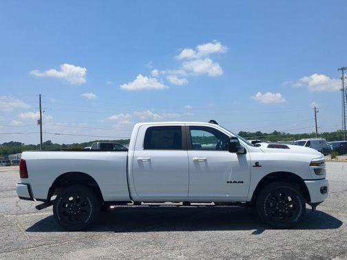 2025 RAM 2500 Laramie Crew Cab 4x4 6'4' Box