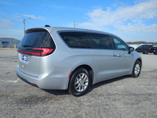 2026 Chrysler Pacifica L