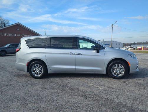 2026 Chrysler Pacifica L