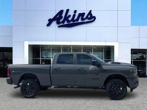 Ceramic Gray Clearcoat 2026 RAM 2500 Laramie Crew Cab 4x4 6'4' Box