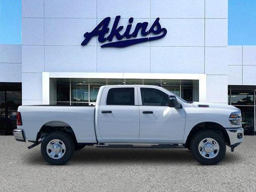 2025 RAM 2500 Tradesman Crew Cab 4x4 6'4' Box