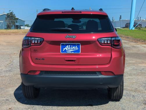 Red Hot Pearlcoat 2026 Jeep Compass Sport