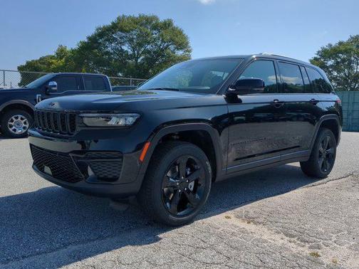 2025 Jeep Grand Cherokee Altitude