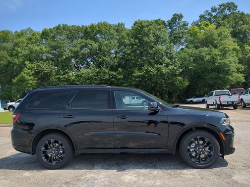 DB Black Clearcoat 2026 Dodge Durango GT RWD
