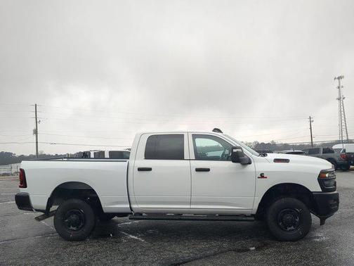 2026 RAM 2500 Tradesman Crew Cab 4x4 6'4' Box