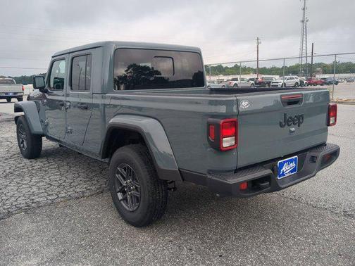 2025 Jeep Gladiator Sport S