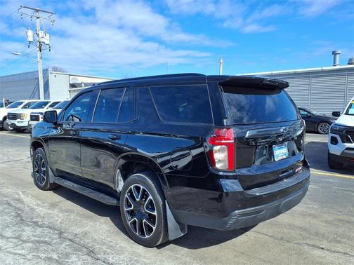 2022 Chevrolet Tahoe 4WD RST
