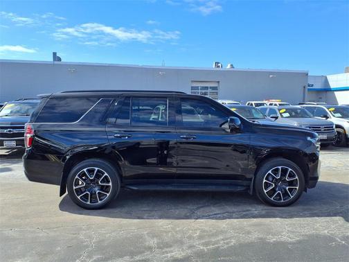 2022 Chevrolet Tahoe 4WD RST