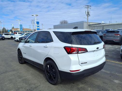 2023 Chevrolet Equinox LS