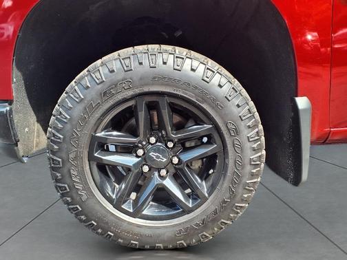 2022 Chevrolet Silverado 1500 Custom Trail Boss