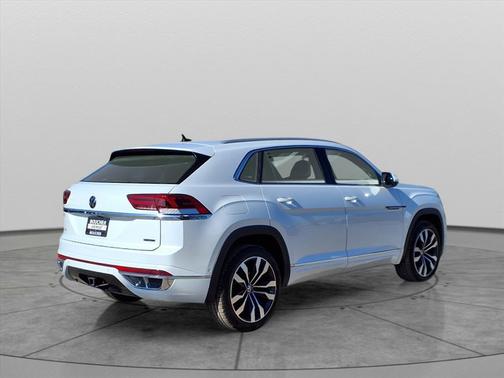 2022 Volkswagen Atlas Cross Sport 3.6L V6 SEL Premium R-Line