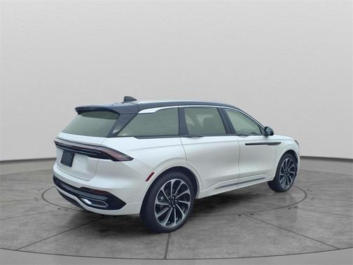 2024 Lincoln Nautilus Black Label