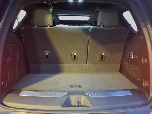 2023 Chevrolet Tahoe 4WD RST