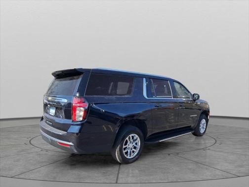 2023 Chevrolet Suburban LS