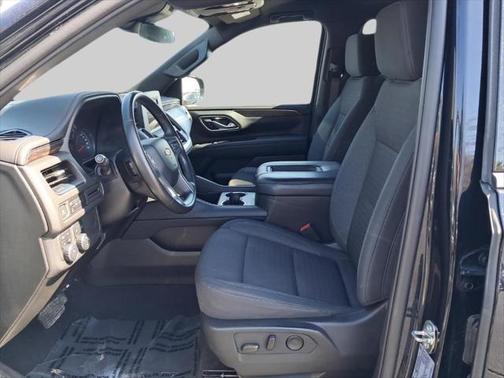 2023 Chevrolet Suburban LS