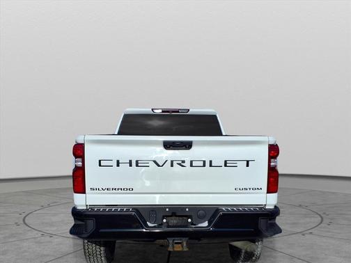 2022 Chevrolet Silverado 2500 Custom