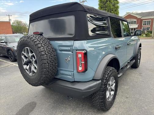 2022 Ford Bronco Badlands