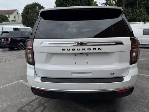2021 Chevrolet Suburban LT
