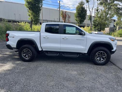 2025 Chevrolet Colorado ZR2